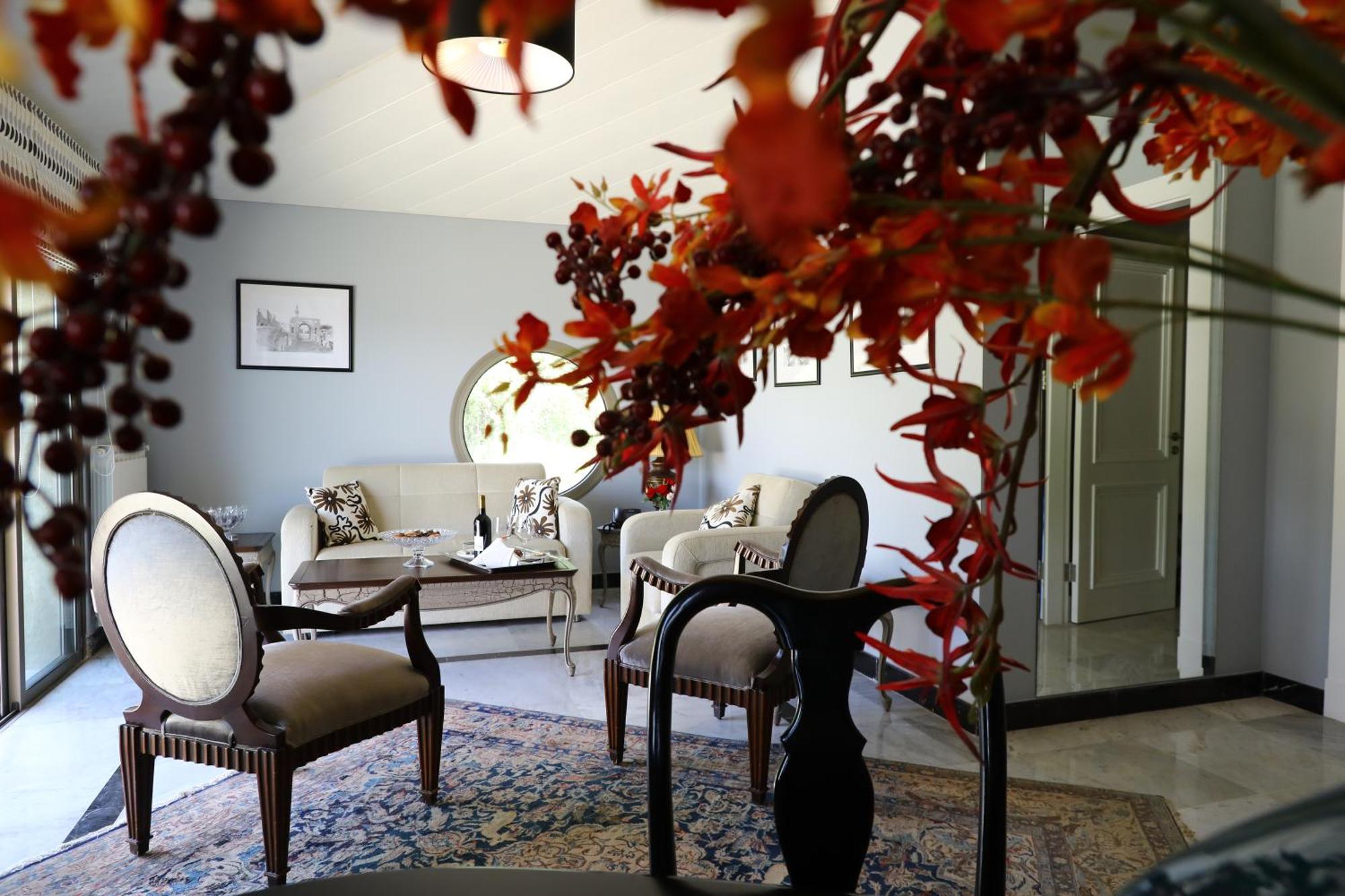 Cherry Blossom Boutique Hotel Bhamdoun Exterior photo