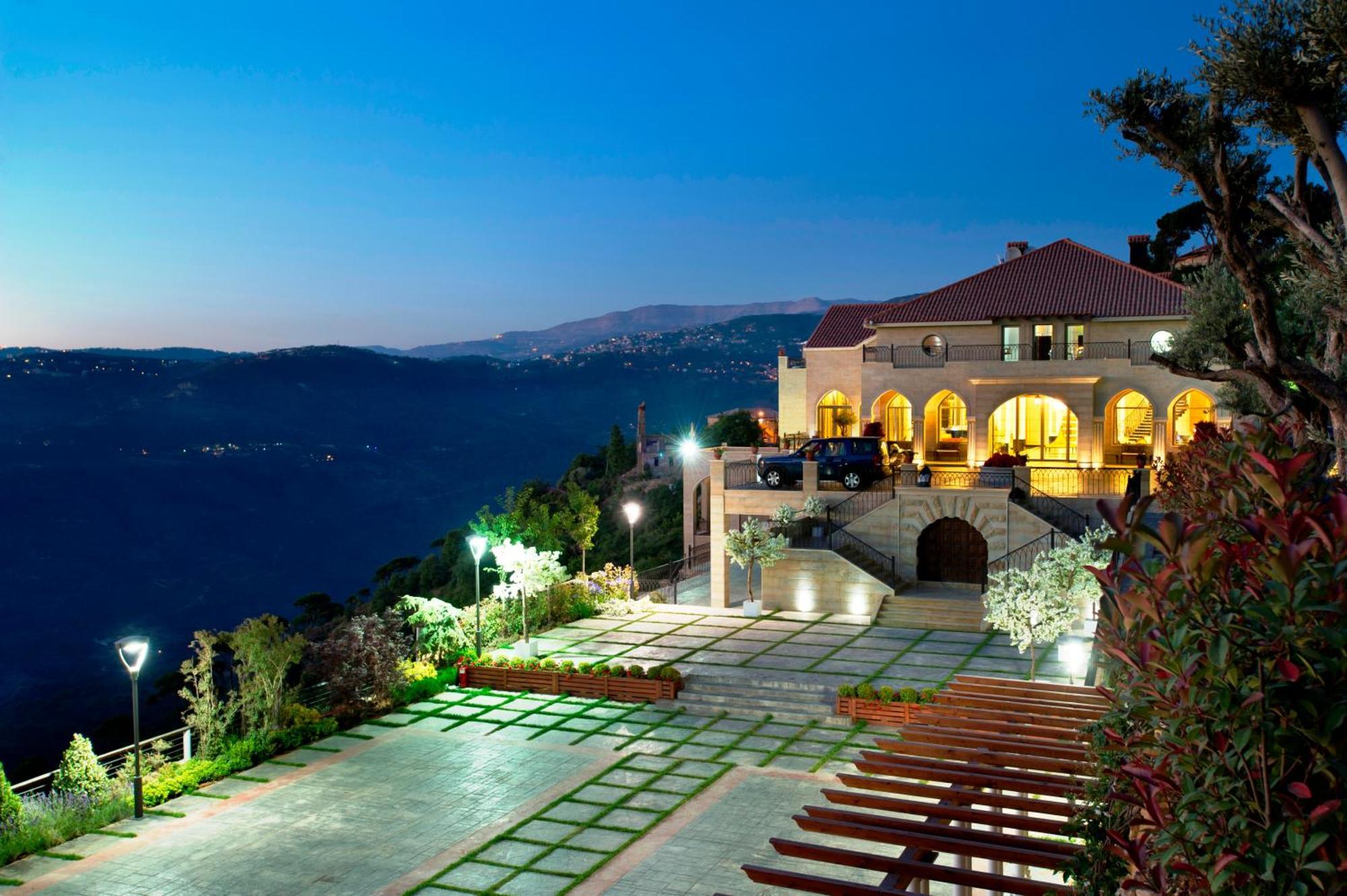 Cherry Blossom Boutique Hotel Bhamdoun Exterior photo